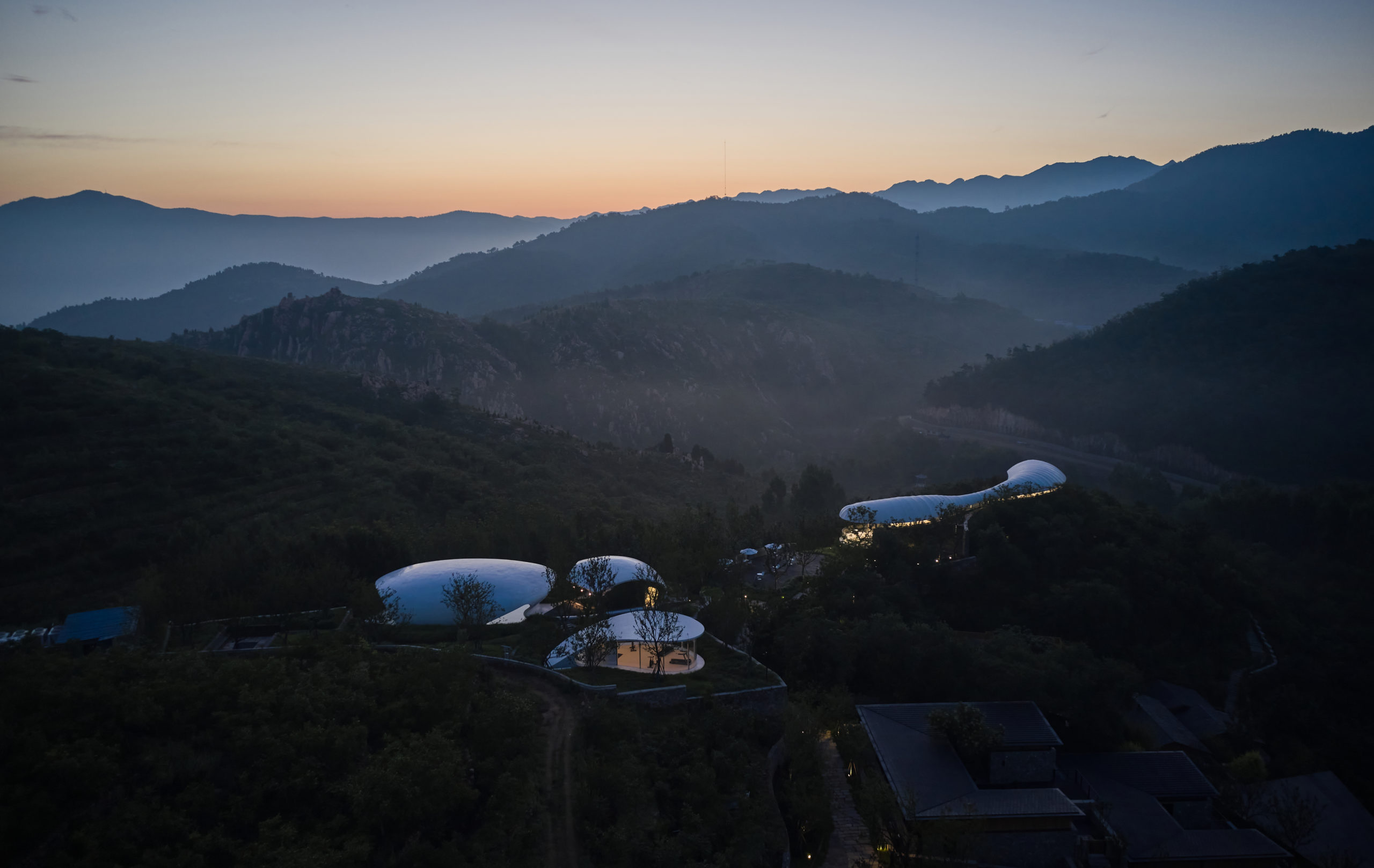 Jiunvfneg Bubble Pool and Supporting Facilities on Mount Tai by line+, Tai'an, China
